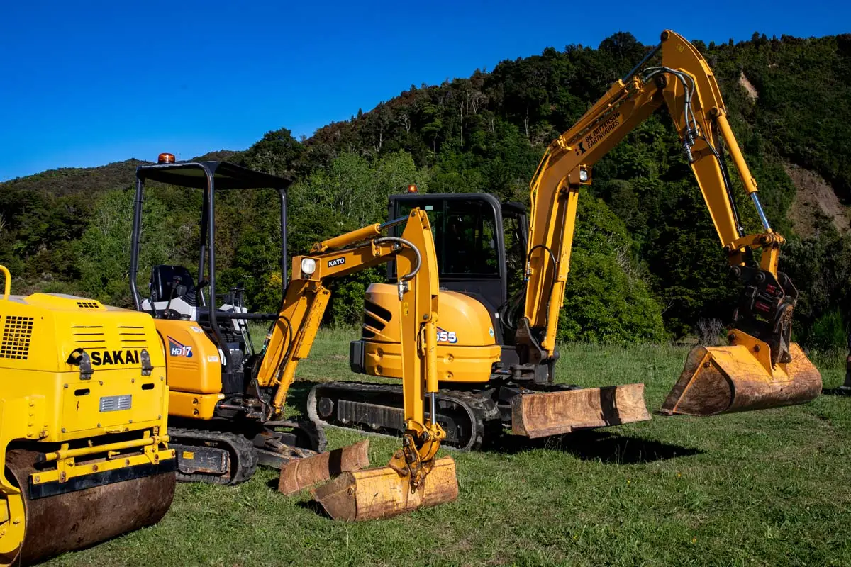 BK Patterson Earthworks diggers